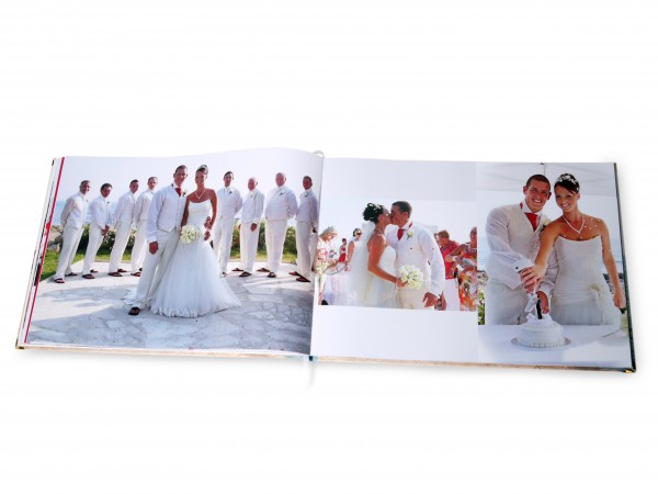 Photo Book Gift Ideas Wedding photos in an open photo book